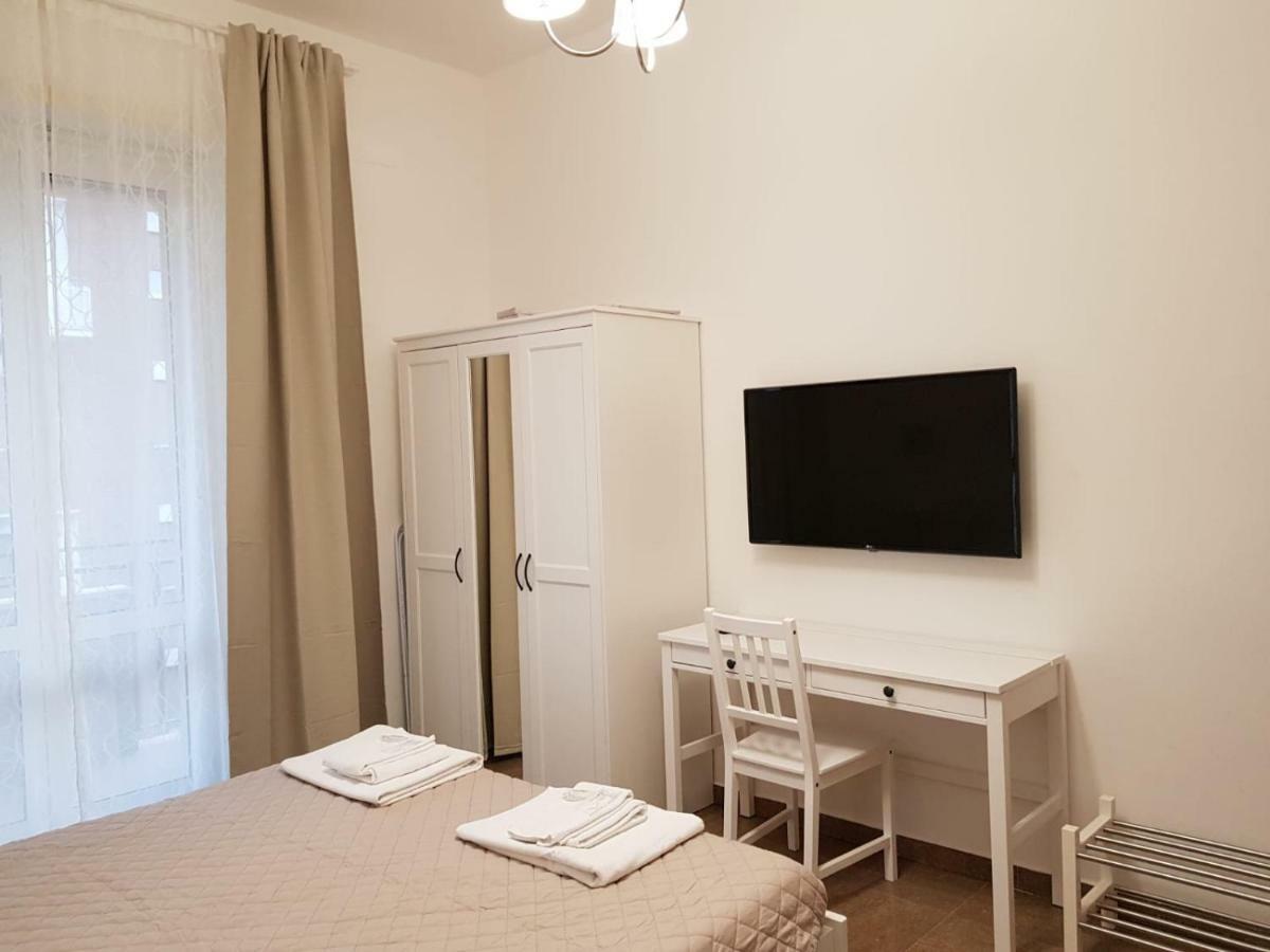 Interno Dieci روما المظهر الخارجي الصورة