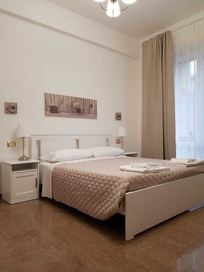 Interno Dieci روما المظهر الخارجي الصورة