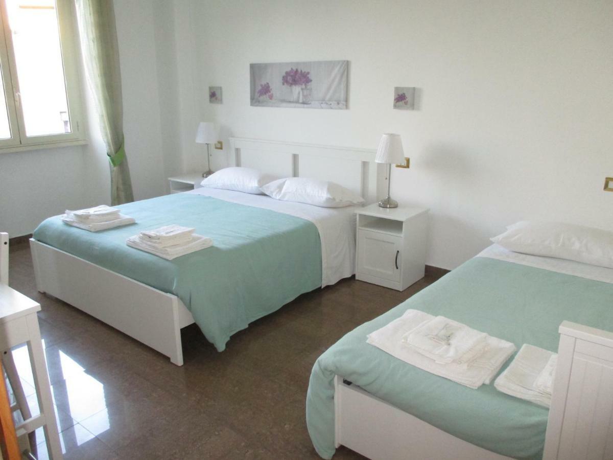 Interno Dieci روما المظهر الخارجي الصورة