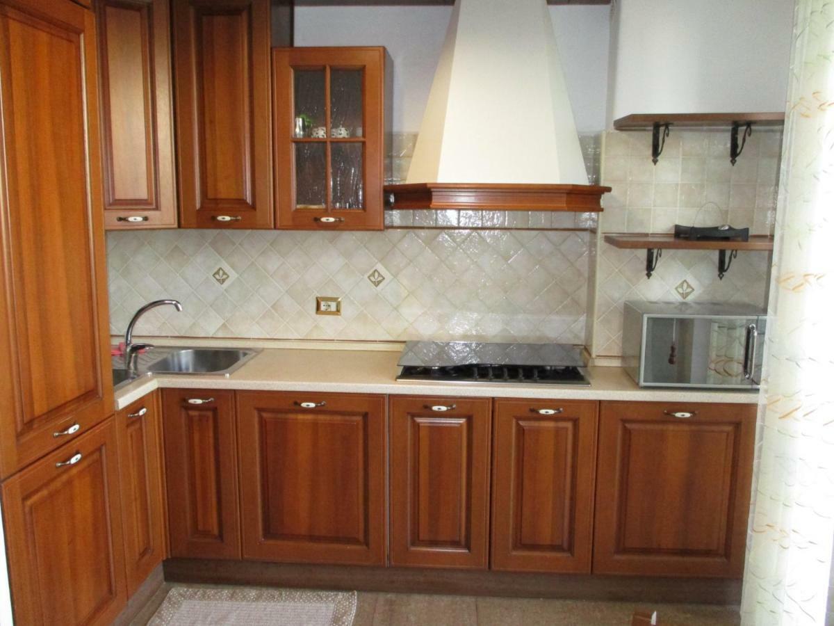 Interno Dieci روما المظهر الخارجي الصورة